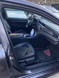 كامري 2020وارد امريكي ايرباكات سليمه  ماشيه 126الف ميل سياره كير محرك ...