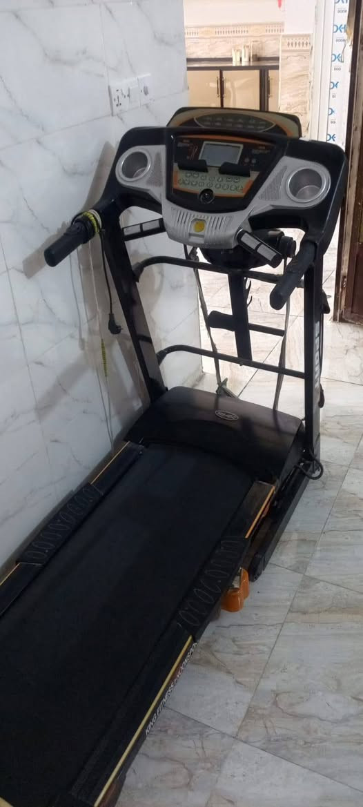 سلام عليكم مبردة حجم كبير نضيفه جدا وجهاز جري نضيف للبيع مكان سبع قصور بغداد


**إذا كنت صاحب هذا الإعلان وتريد حذفه لأي سبب، رجاءا أرسل رسالة إلى الدعم الفني**