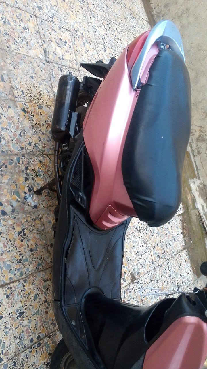 بريز تخبل محرك ما مفتوح دراجه مابيه نقوصات فقط عداد سرعه كهربائيات + ئشاير كاملات لسعر 550لعنوان لشعب  (***********)
وذا مرواس ايفون 13
