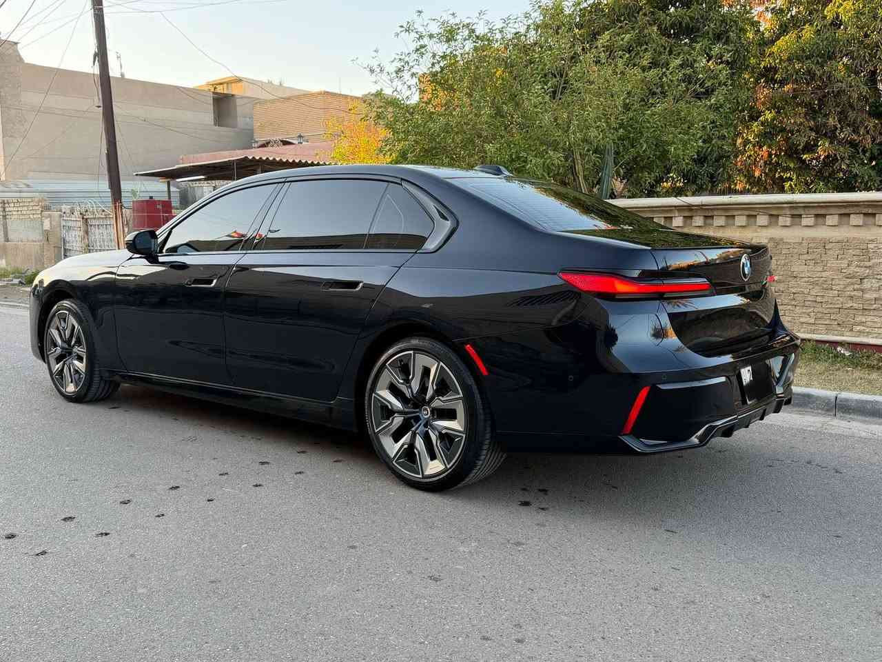 ماشاللـه على بركـة الله 
الفئــة السابعـة ( BMW 740i 2023 ) - 
وارد امريكـي : جاملـغ فقط صبغ ( بدون دواخـل ) ايرباك طاك وراحع سستم 
- ماشيـه ٢٨ الــف ميل 
اللون : نيلـي طوخ ( السيـارة مضلل بلسنويـة باج تضليل )
داخـل قيسي . شباك LED . سقف سكاي لايـن . مودات قيـادة . بوب شفط . جنطة شفط . داتا شو . ٥ كامرات . ويل M . دركـة M . تحكم ابواب خلفـي ايبـاد . ٥ بردات ….. المواصفات تطـول …..
- السعـر : ( 71,000$ ) السعـر مناسب و السيارة جاهزة للاخيـر 
العنوان : بغـداد . الكـاظمية . شــارع اكد 
هاتف : ***********
