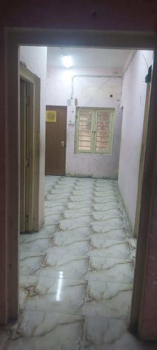 بيت للايجار في المعقل يحتوي 4غرف وصاله ومطبخ ومشتملات وحديقه خلف البيت السعر 700 الف قفل شامل الماء والكهرباء
واتس ***********
