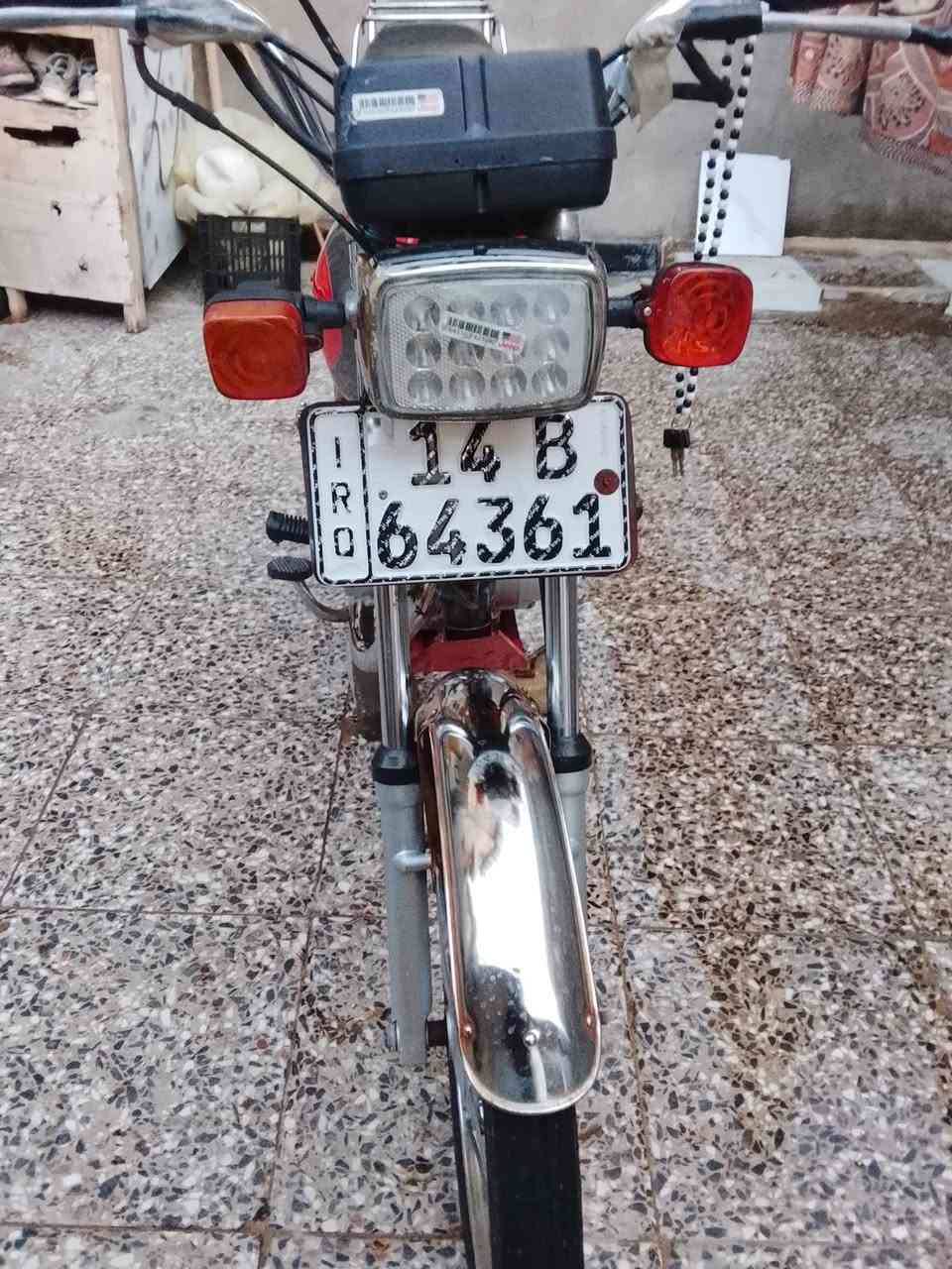 للبيع رقم وسنويه موديل ٢٢ ب1600 وبيه مجال مكان بصره ***********بس واتساب
