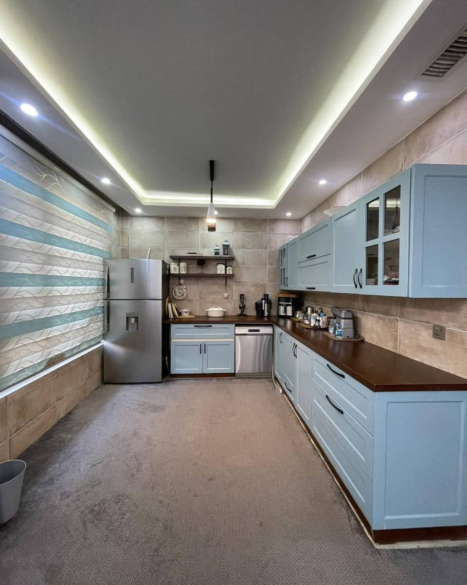 خانوو ‎بۆ فرۆشتن لە ســلێمانی-( گەڕەکی زانکۆ)

‎🔸ڕووبەری(100)مەترە ، 
‎🔸دوو نهۆمە 

‎پێکهاتووە لە:
‎نهۆمی یەکەم:
‎ میون،چێشتخــانە،مساعد،مشتملات 

‎نهۆمی دووەم:
‎ ،3ژووری نووستن ، مشتملات

‎بۆ زانینی نـرخ کــۆمێنت بنوسە یان
‎پەیوەندی بکەن بە ژمارە:  ***********
