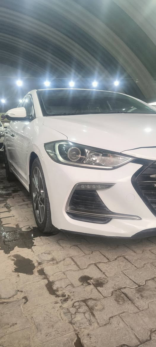 سلام عليكم النتر سوبر مديل  18مكينه 2000 بسم شركه فول بس البصمه شد تشغيل عن بعد ماشيه 82 السياره عليها ادامه كامله تغليف كشنات وارضيه جلد 
السعر 155 السونار مرفق بلمنشور مكانها نجف ناحيه الحيره للأستفسار اتصل ***********
