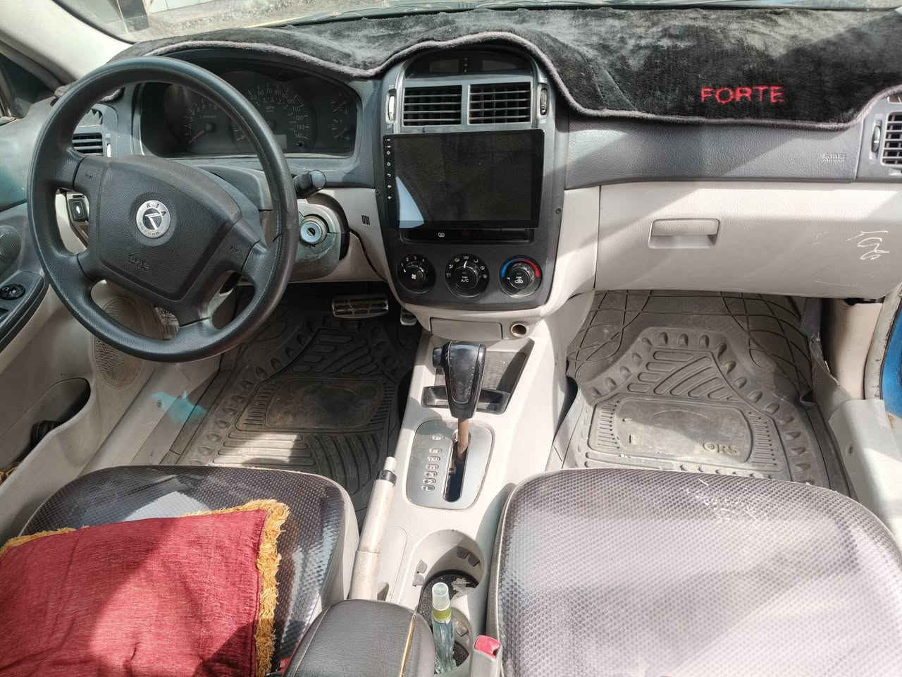 سلام عليكم
سبكترا.   2006
رقم بغداد انكليزي 
باسمي 
مصفره هيئه وغرامات 
70وبيهه مجال 
عنوان ديالى بلدروز 
للاستفسار ***********
