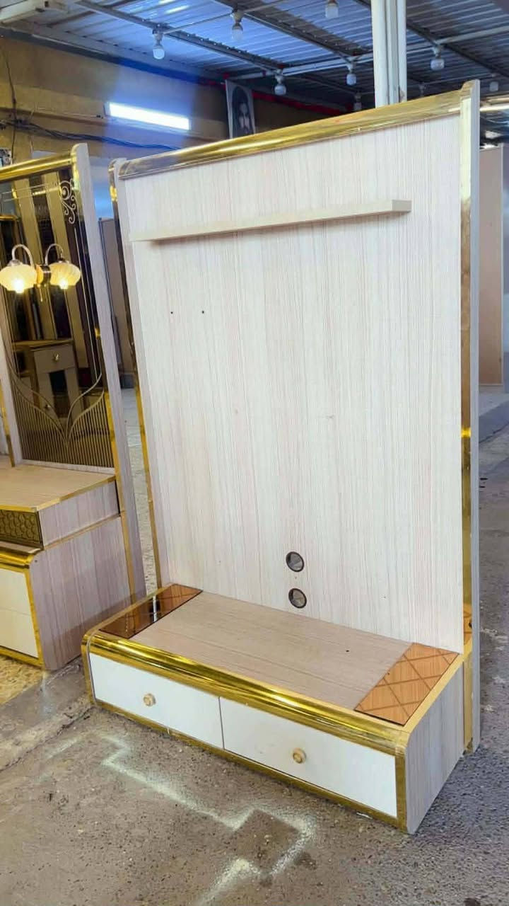 للحجز وتساب ***********
