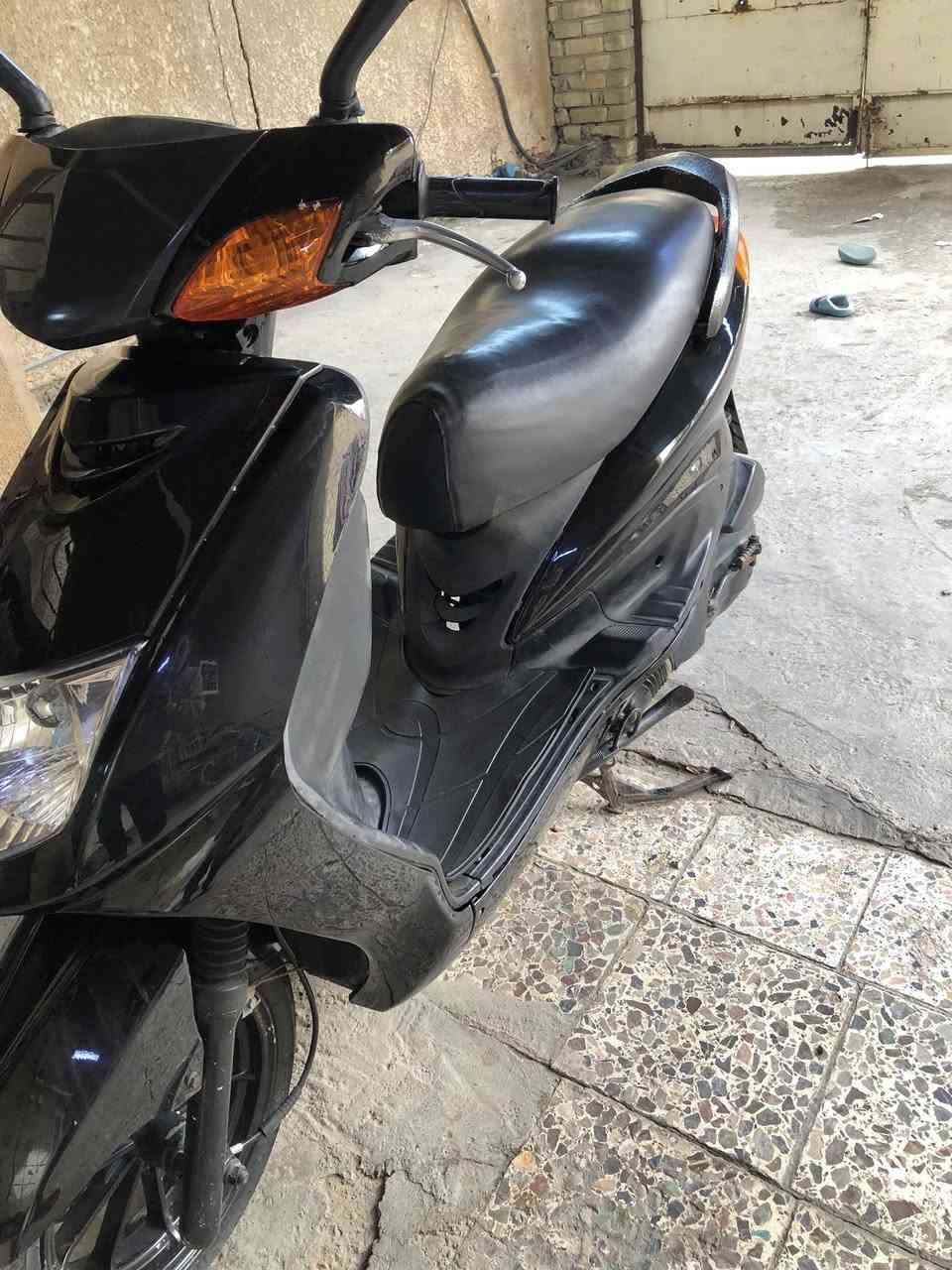 سلام عليكم سكنس نثيه للبيع السعر 600وبيها مجال رقم هاتف *********** عنواني الدوره
