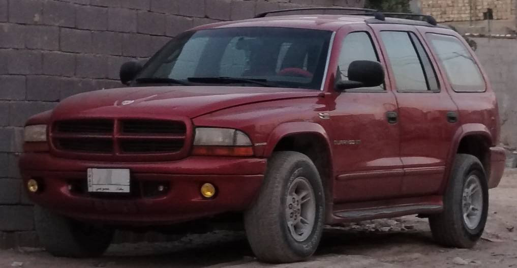 سياره دوج دورنكو موديل٢٠٠٠ محرك vvt٣٠٠٠ اوتو سبعه راكب رقم بغداد الماني السنويه ٢٨ التبريد نقص غاز بنهايه الصيف نقص غاز وتركته السياره خير من الله حداديه صدر ٩٠ بالميه بيها تلحيضات خياسات بسيطه غرفتها نضيفه الارضيه مغلف جلد سياره عائليه خير من الله مموكفتني يوم ترايك من زاخو للفاو 
سعرها ٦٥ ورقه وبيها مجال قليل حك الجيه  هذا رقمي *********** متواجد على الفيس والواتساب بغداد, العراق
