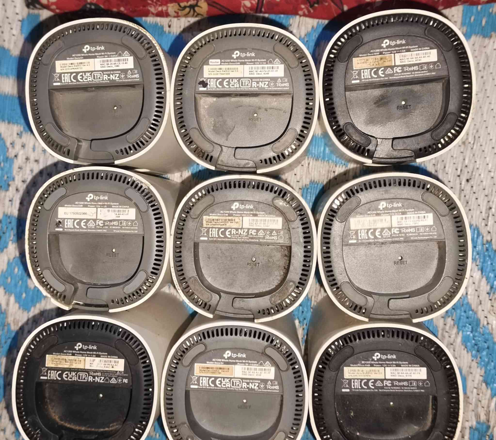 سلام عليكم 
روترات ديكو عدد ٩
روترات 1200 عدد 10
روترات تبلنك 450 عدد 12
للستفسار ***********
