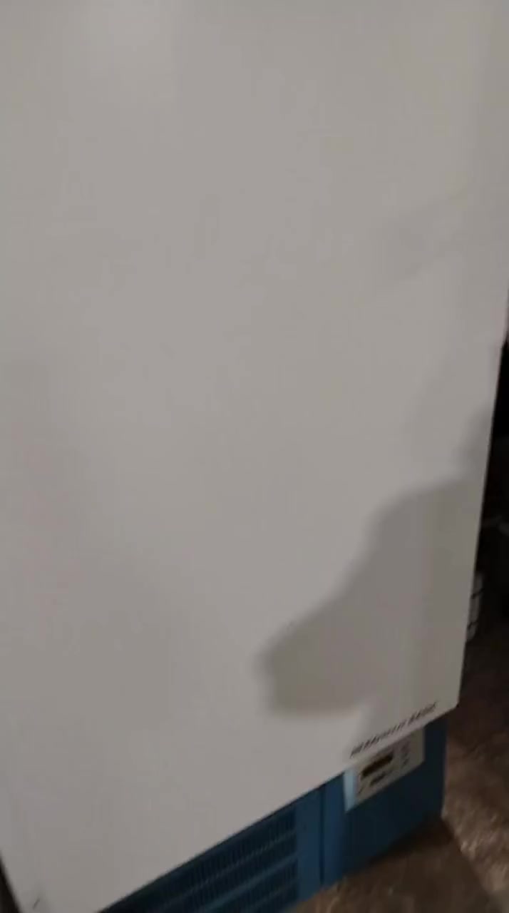 🔥 عرض مميز لأصحاب المشاريع الكبيرة! 🔥
❄️ شوك فريز Thermo – صناعة ألمانية 🇩🇪
قوة تبريد خارقة توصل حتى –86°C للحفاظ على أعلى جودة ممكنة!
✅ تجميد سريع جداً (Shock Freezing)
✅ درجة حرارة تصل إلى –86°C
✅ صناعة ألمانية – جودة واعتمادية عالية
✅ يحافظ على الطعم، اللون، والقوام بدون تلف
✅ مثالي للتخزين العميق والمنتجات الحساسة
✅ يوفر وقت ويزيد الإنتاجية
💼 مناسب لـ:
المخابز الكبيرة – المصانع الغذائية – المطاعم – الحلويات
📞 للاستفسار:
0096176709084
🚀 مع Thermo… الجودة ما بتتجمّد، بل بتتحفّظ بأفضل حال!


**إذا كنت صاحب هذا الإعلان وتريد حذفه لأي سبب، رجاءا أرسل رسالة إلى الدعم الفني**