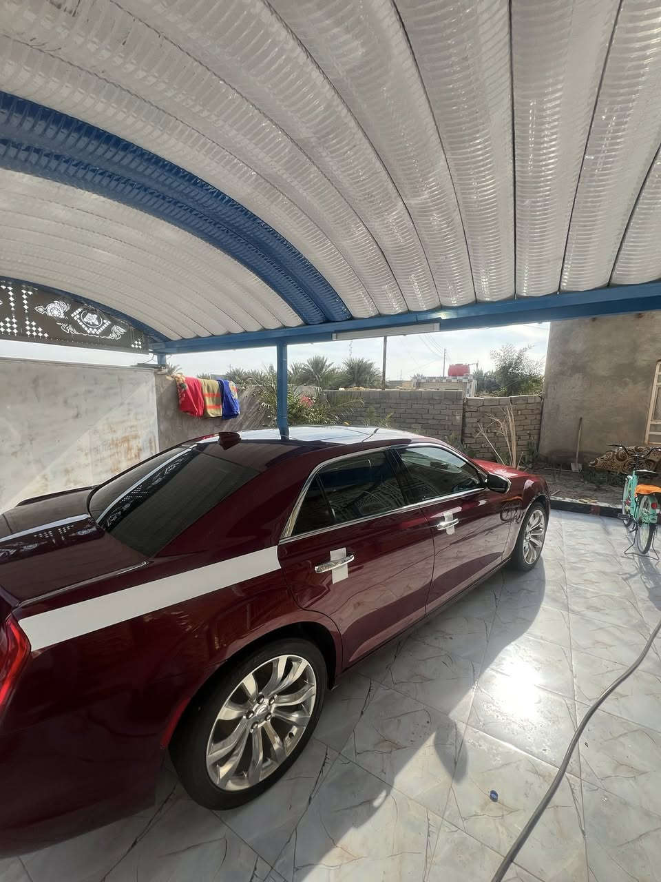 سلام عليك للبيع فقط
اوباما 300C
موديل 16/23
الحادث جاملغ وبنيد صور الحادث مرفوقه بل منشور 
الموصفات
فتحه سقف 
خزن ميموري 
كشنات كهرباء +تدفئة وتبريد 
برده خلفيه 
تحكم ستيرن كهرباء 
بجم S
ماشيه 85
رقم بصّره تحويل ثاني يوم 
هزه جديده 
سياره جديده وجاهزه الأخير 
المكان ناصريه الفهود 
الاستفسار ***********/***********
سعر 188وبيه مجال
