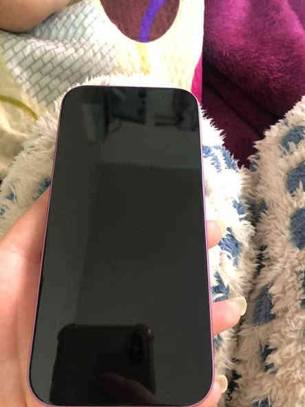 سلام عليكم ايفون ١٦ ماستر شرق أوسط ذاكره ١٢٨ كامل ملحقاته بطاريه 96 جهاز نظافته ١٠٠ لوك سعر 870 مكاني بغداد الحريه***********
