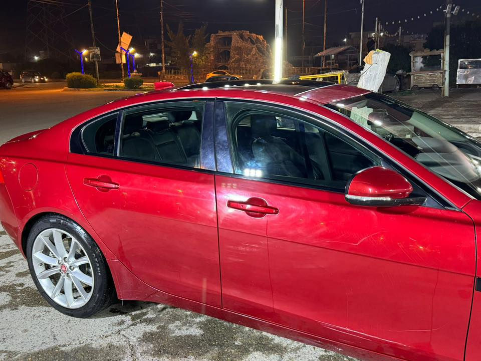 جاكوار xe2018 وارد امريكي ماشية 40000 الف ميل للبيع او المراوس حادثها دعاميه امامية  وبنيد مبدل ومصبوغ وببها حادث بالعراق صبغ الجاملغ الخلف السائق  وربع الباب الخلفي ايرباك ستيرن  السعر  ١٢٥٠٠ وبيها مجال 
للاستفسار اكثر الاتصال على الرقم *********** متواجد واتس
