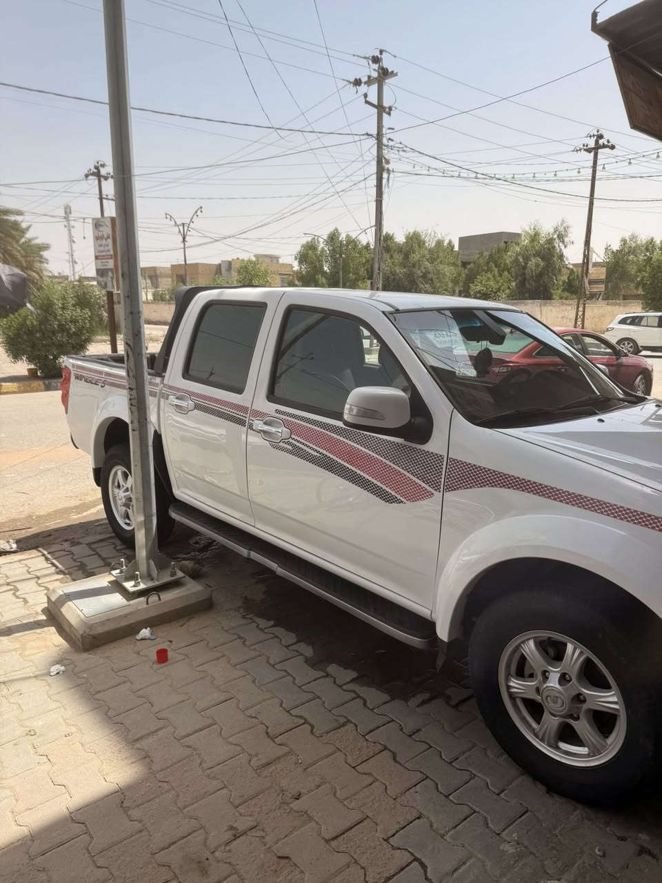 سلام عليكم للبيع 2025 فول مواصفات كشنات كهرباء كامرات اي بي إس ماشيه 50 الف بيها صبغ شبرين وبارد قليل يم البكلايت العنوان الديوانية قضاء الشاميه السعر 110 ***********
