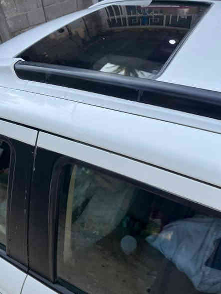 سلام عليكم سنتافي{ ادوات ادوات }  متومة طبق الاصل سنويه ولوحات وهزه انكليزي السياره بدون كصه محرك المرغوب 6سلندر 2700 فور ويل فول مواصفات فتحه اشاير بل مري سايد بريك رجل  السياره جديده ونضيفه تبريد شغال مستعجل على البيع السعر 56 وبيهه مجال بسيط للاستفسار ***********
