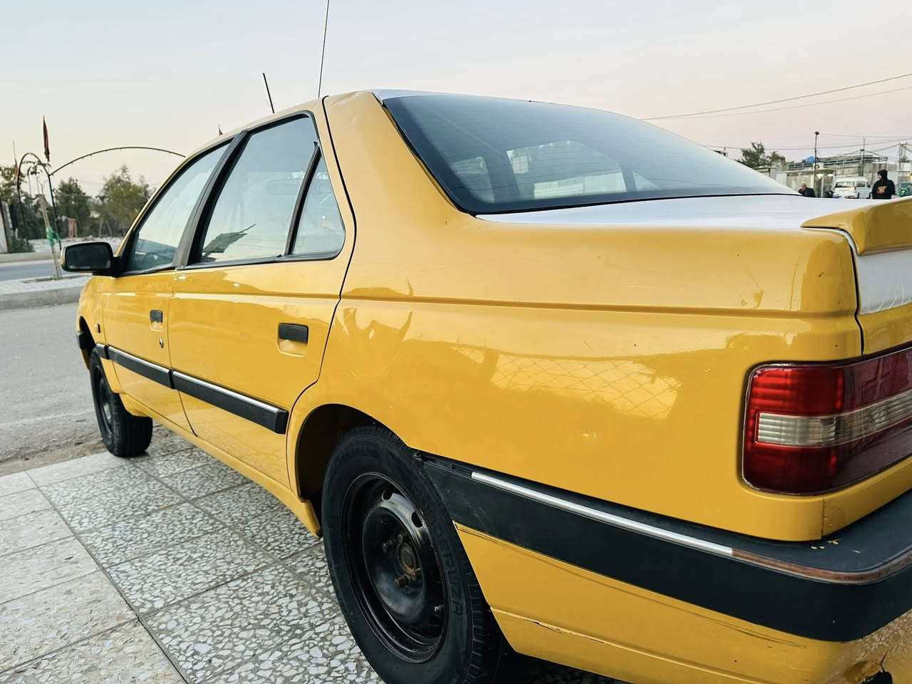 السلام عليكم  بيجو لميس للبيع مديل ١٦ بسمي مكاني بغداد الشماليه  ***********
