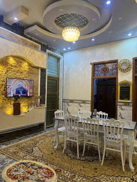 للبيع
بيت ٢٠٠م طابقين

 بناء حديث درجه اولى

يقع في حي الحسين

المربع الأول قريب على جامعة العين

سعر ٣٧٠

 مكتب التساهل…  ***********
