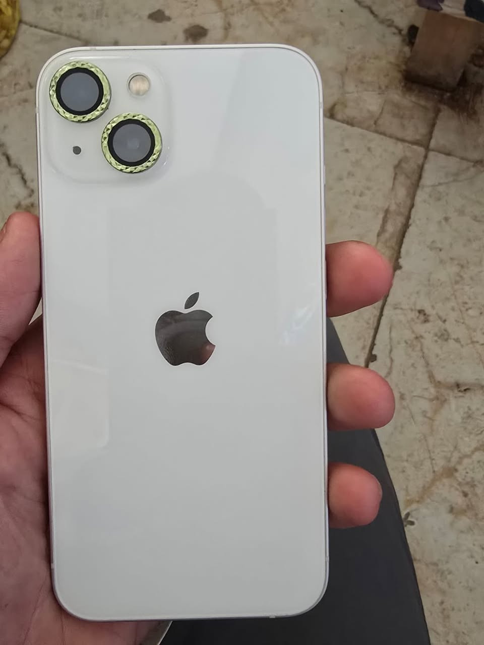 📱 آيفون 13 عادي (iPhone 13)
بيع - بحالة الوكالة 🍏

💾 الذاكرة: 128 جيجابايت.
 🔋 نسبة البطارية: 89% (خير من الله وأصلية وعمرها ممتاز).
 ✨ النظافة: 10 / 10 (كلش نظيف، شخط واحد مابي ومحافظ عليه).
 🛠️ حالة الصيانة: برغي ممفتوح بي نهائياً، وعلى الفحص وين ما يعجبك.
 💰 السعر: 500 ألف (وبيه مجال بسيط للشراي الجاد والرايد يشتري)
 📍 المكان: بابل / الحلة
 📞 للتواصل: راسلني خاص أو اتصل *********** واتساب وتصال
