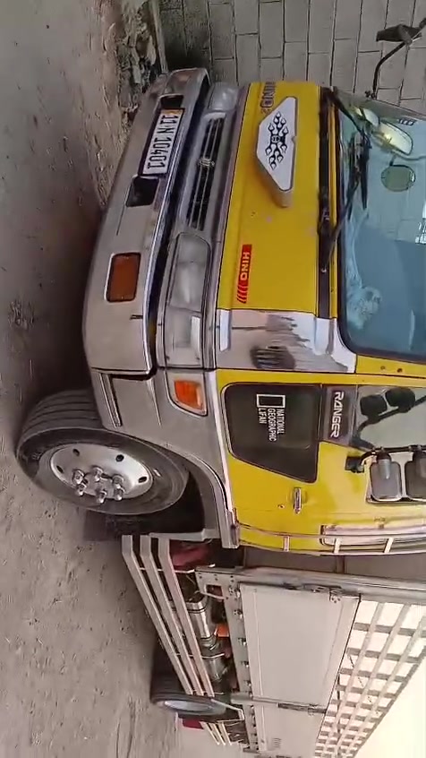 السلام عليكم من رخصه ابو الكروب هينو أنكر مكينه سوبر ٨٠سوبر موديل٩٧احزام وشوته وبنيد نفس الموديل الطول ٦وربع.بدي كاعيه حديد ٤اصفاح تتفتح 
تخم تاير ١٩ونص رقم بغداد رقم الهاتف ***********
***********
السعر النهائي ٢٩٠اترج منكم الي موشراي يعبر المنشور
