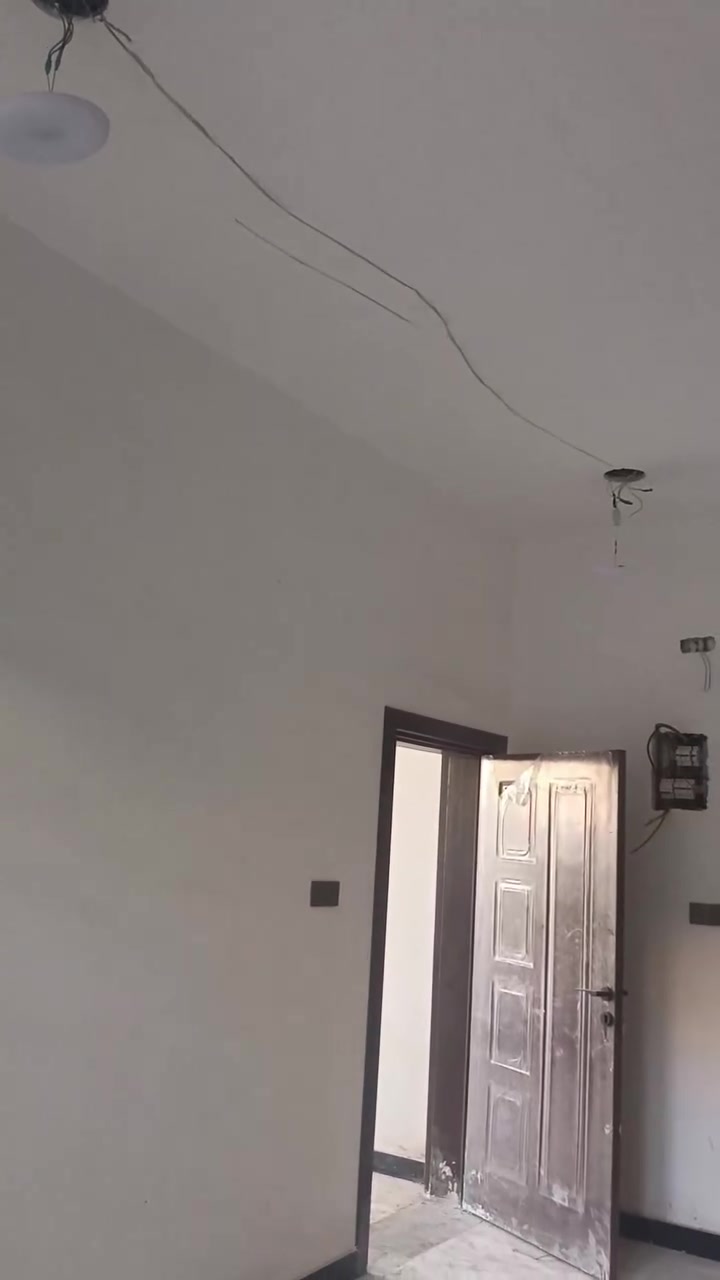 السلام عليكم
اتمنى منكم مشاهده
الفيديو 
لغرض الاستفادة
وعمل الشركات 
اخوكم احمد الطائي التاسيسات الكهربائية
***********

