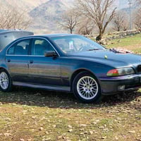 بي ام 528i • ١٩٩٩ • اوراق كاملة