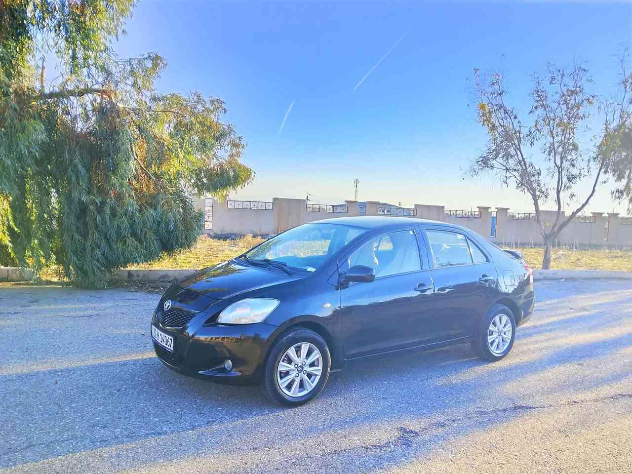 يارس ٢٠٠٨ سعودي 
رةش 
بي سبوغ تةنها ساردي هةية 
سةيارةكة ليدراوي و سبوغي نية 
مةكينة گةورةي فول فول ماسةفات تةنها جام كارةباي نية 
مةكينةي دةنگ و بوغاري نية بة شةرت 
جوار تاية ويلي لؤكي لة ژيرة 
بةرةدةگا و كوشتنةكاني نوي نوية 
دةعامي بؤ دةعامي دينار مةسروفي تيا نية 
سةيارةكة جايز و جوانة مالي دؤستة 
شوين كؤية 
نرخي ٨٤ و معامةلة 
***********
*********** كويسينجاك, أربيل
