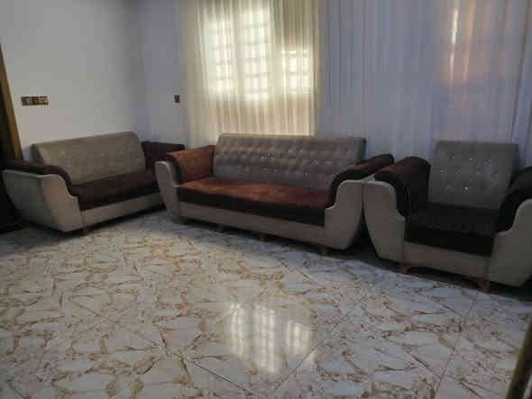 طخم للبيع خمس قطع
سعر 300 الف رقم للتواصل على رقم ***********
