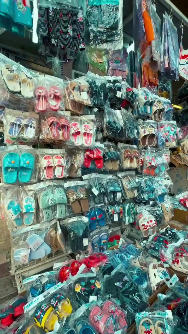 (محل للبيع)
شارع الأطباء قرب مجمع بابل يقع على الشارع العام مقابيل مجمع الماسة الطبي المساحه 6امتار ونصف واالعرض 2متر و80 سم الاتصال على الموبايل ***********
