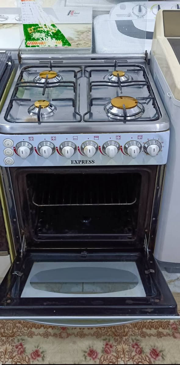 السلام عليكم
يالله اللهم صلي على محمد وآل محمد 
طباخات للبيع :
_طباخ تركي اكسبريس أربع عيون نضافه بمعنى الكلمة 
_طباخ اربع عيون نضافه فول 
_طباخ كريازي نضافه فول وشرط الفحص
_طباخ عدد  (٣) فريش نضافه فول
_طباخ ستيل شركة نوال نضيف كلش 
 وصورة تشهد كدامكم هيه تحجي نضافه

 _للاستفسار /مراسله خاص او اتصال على الرقم
الرقم/***********
