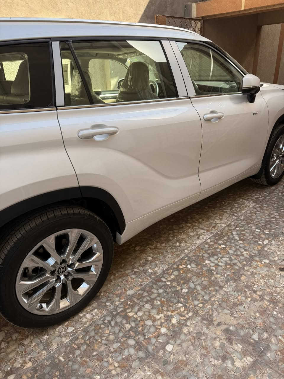 هايلاندر موديل ٢٠٢٥ فول مواصفات فئة لمتددماشيه ٥ الف وكالة عبد اللطيف جميل
ابرز المواصفات

بانوراما

الكشنات الاماميه كهرباء مع خزن ميموري

كشنات جلد لون بيجي

ويل ٢٠ استيل

شاشه وسطيه كبيره مع نظام صوتي JBL

دفع رباعي

داتا شو 

كيجات ديجتل

حساسات اماميه وخلفيه اصليه  وليس عمل

الباب الخلفي كهرباء

٧ راكب وثلاث قطع كهرباء والخلفي منفصل عن الامامي

صاجات

اناره محيطيه

اربع كامرات

نقطه عمياء

رادارات اماميه وخلفيه وجانبيه
السعر ٤٨٠ $ للاستفسار ***********
