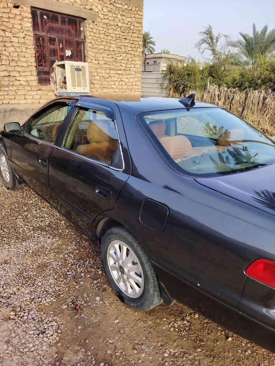 السلام عليكم 
كامري موديل ٢٠٠٠ صبغ عام تخم تاير جديد صدر امامي خلفي جديد باتري جديد 
سعر ٦٦ وبيها مجال مكاني حي الجهاد 
***********
