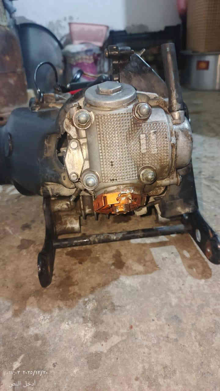 سلام عليكم مكينه ماكس شغاله شلعه معدل بلادي كلاجات بلاديه بس مكان برغي السلف مكسور ابيع على هل وضعيه  مكاني الحريه الثانيه شارع ٣٠ الشراي خاص او يتصل ***********
