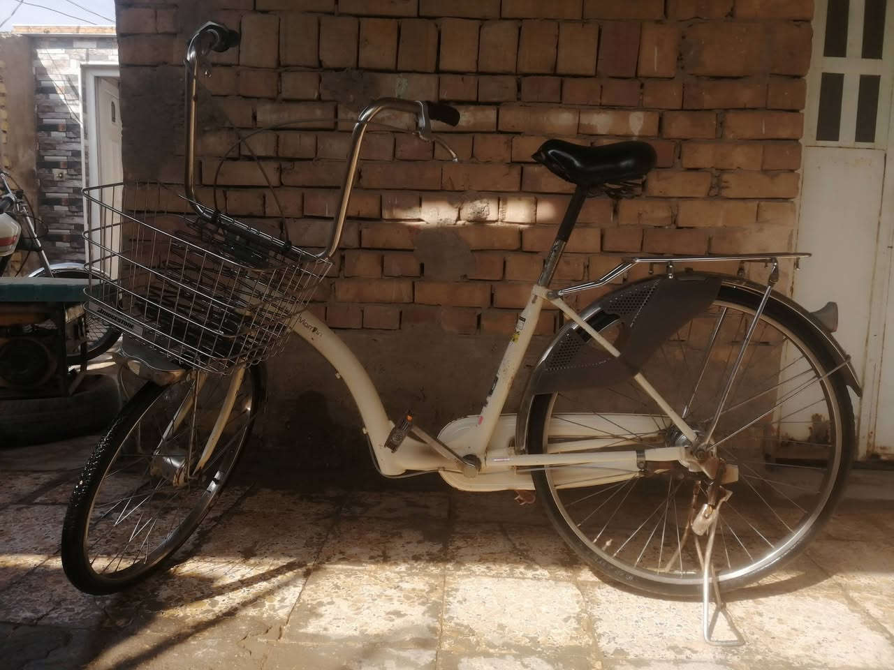 السلام عليكم"
بايسكل ياباني مختوم وحديد ثقيل وكلة غراضة ابلادي البايسكل ابريكاتة بالمكان والبايسكل نظيف بس اشوية بي زنجار بس ممئثر على السعر
120وبي مجال حگ الجية واذا ماعندك وشراي احطك ابطن عيني يشهد الله هاذ رقمي***********واتساب ماسنجر مفتوح طول الوقت 
ملاحظة"المو شراي لا يدخل ويدوخني واليكسر بسعر لا يدخل ويتعب نفسة
