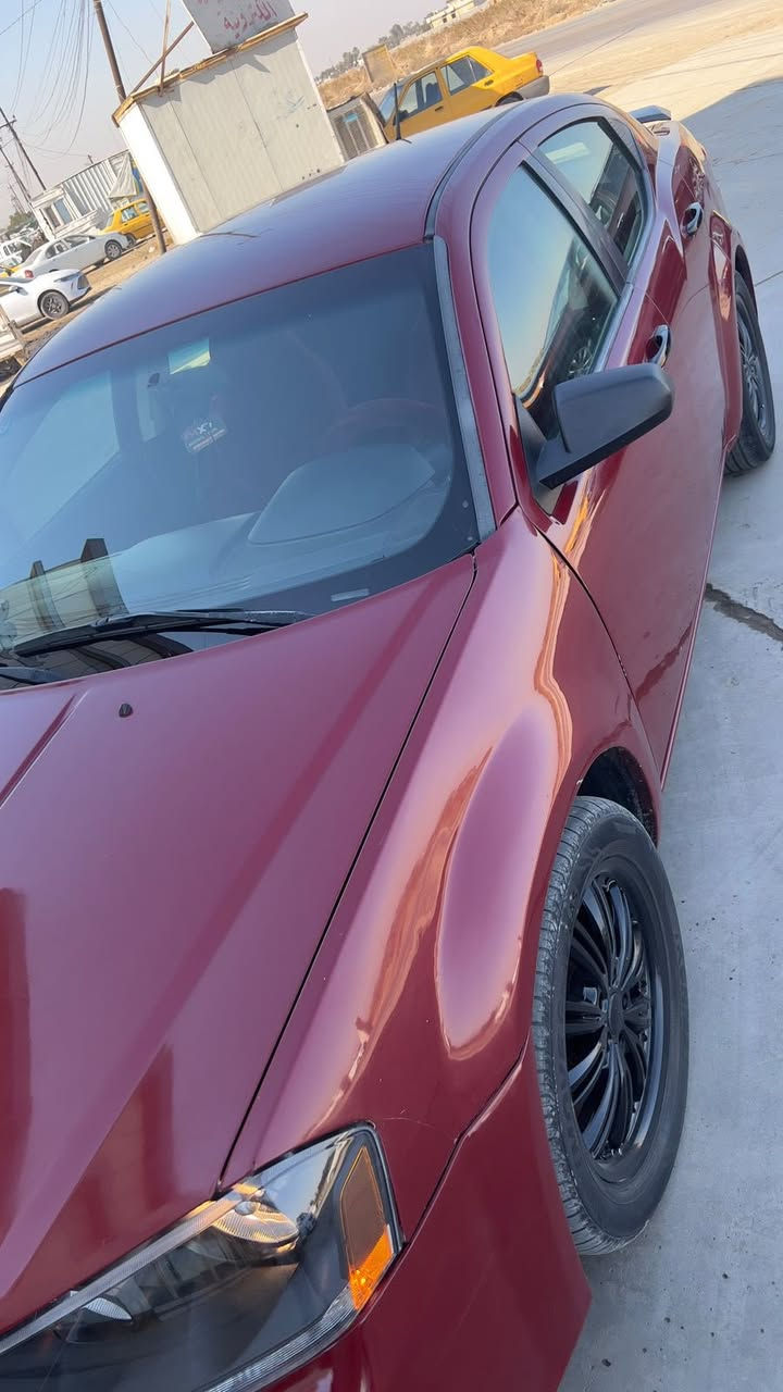 سلام عليكم
دوج افنجر ورقم بغداد موديل 9 محدثه 14مصبوغه عام جماليه بدون ظربه قويه شرط ؟محرك 2400
بجم زينون ويل أصلي18ًوتخم تايرات 
وتراي وين ماتريد /عارضه 60$ بيه مجال للبشتري مكاني اطراف بغداد قرب بسمايه للتواصل (***********)بي واتس اب
