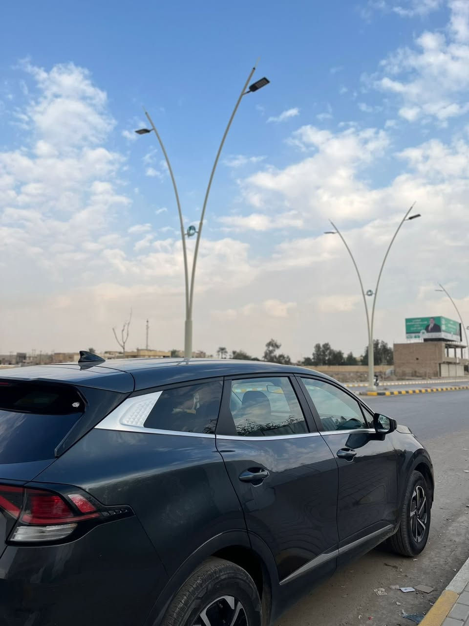 السلام عليكم

للبيع كيا سبورتج هايبرد  2023  

وارد امريكي ضرر جاملغ وبنيد بدون دواخل يعني شاصي ولغد سليم 

وبيه ضرر بسيط بين البابين بدون دواخل يعني التكم سليمات 

رقم الشاصي مرفقه مع الصور 

مواصفات 

تحكم ستيرن كامل 

شاشه وكاميرا دوارة 

كير ماوس  محرك هايبرد تيربو 

السيارة حلوة وجديدة لوك بحالت الوكاله ماشيه 32 جاهزه من كلشي 

كير ومحرك وتبريد + كهربائيات كله شرط 

رقم بغداد دولي بسمي سنويه جديدة يعني شرط التحويل 

السعر 175 وبيه مجال بسيط الشراي يخابر    مكان السيارة سامراء 

 ***********
