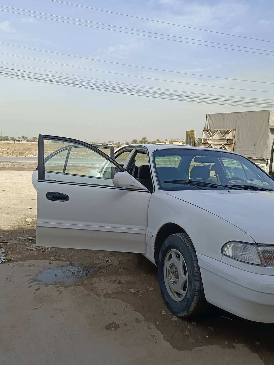 سوناتا 2 موديل 1995 بسمي سنوية 2029تخم تاير باتري جديد دواخل غرفه صدر امامي خلفي سياره عظمته حلوه مكينة 1800 مفتوح المرغوب كير عادي بيه شوية خياسات وسيارة بيه تغيير لون اكرر تغير لون وصاعده هزه وبسمي  مكاني بغداد جسر ديالى ***********
