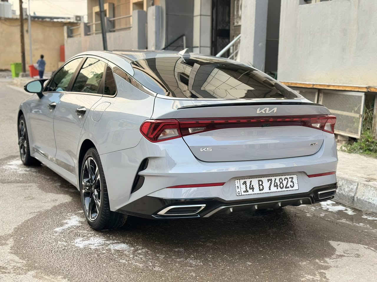 رقمي ***********

للبيع كيا k5
الفئه Gt line
الموديل 2024
لون اسمنتي 
سياره دخول جديد ماشيه 18 الف كامله ومرقمه معوقين
فول مواصفات عدا البانوراما
سياره كلها ليبل واحد

المواصفات
1- بصمة ابواب + بصمة تشغيل
2–مقاعد جلد احمر
3- تدفئة كشنات
4-مختمه شعار الGt line
5-رادار امامي وجانبي وخلفي
6-مقعد كهرباء 
7-هاند بريك بصمة
8-تحديد مسار 
9-شاشه كبيره قياس 10.5
10-شحن هاتف لاسلكي
11-قياده ذاتيه
12-اشاير بالمري
13-مثبت سرعه
14- لد امامي وخلفي
15-نظام قياده كوستم + سبورت + ونرومل + وسمارت
16- تشغيل عن بعد
وباقي المواصفات المعروفه بفئة الGt line
سعرها 195 وبيها مجال
مكان السياره البصره
