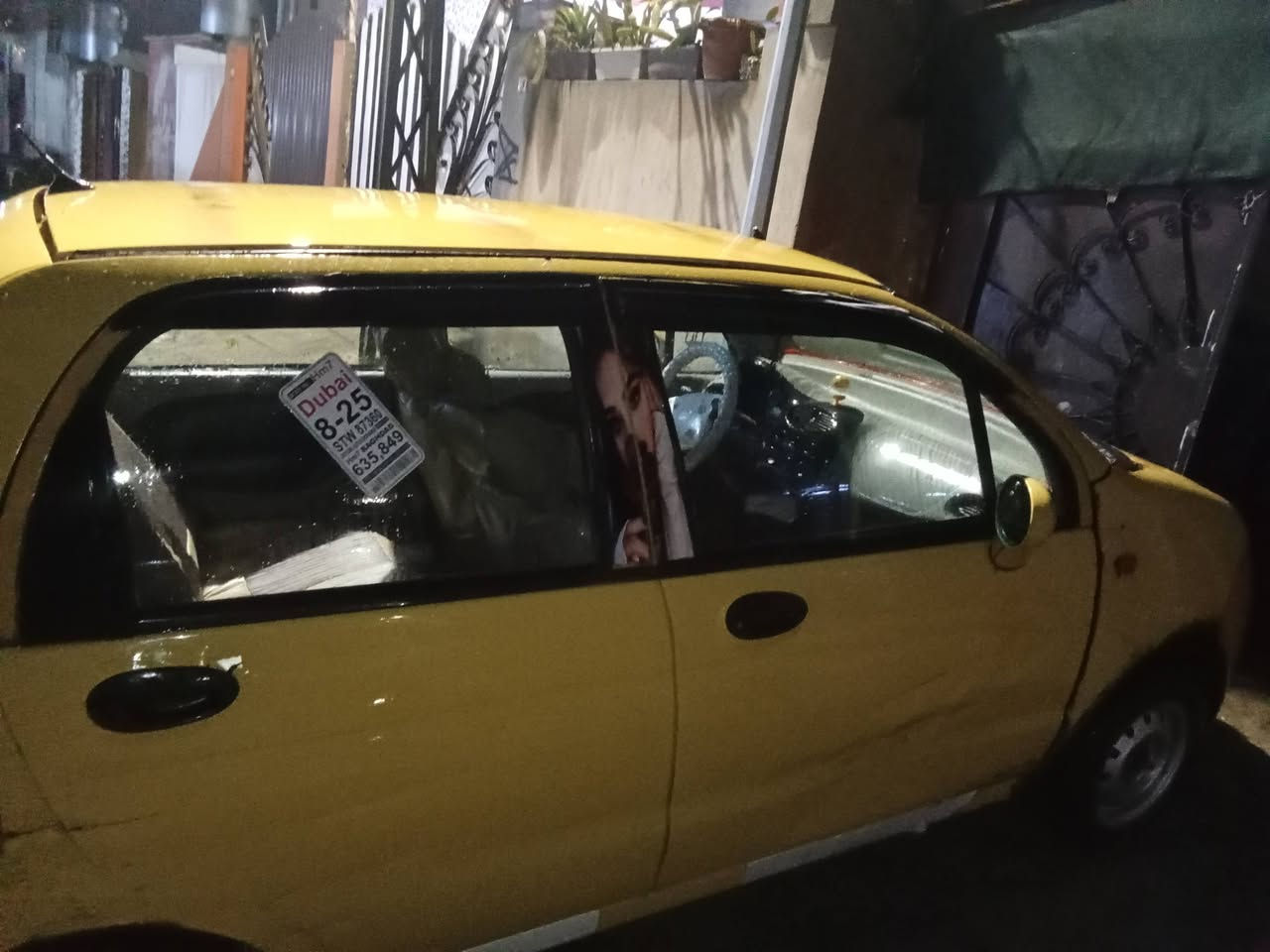 محرك كير شرط
تبريد تدفئة 
كابون بانزين 
هيئة ماعرف   غرامه صفر 
سنويه  بيه واجه 
20 وبيها مجال
المو شراي لايدوخني ولا يخابر اخوتي
كبل تطلع الشغل بيه مايعوزه شي بس الستر
‏‪***********
