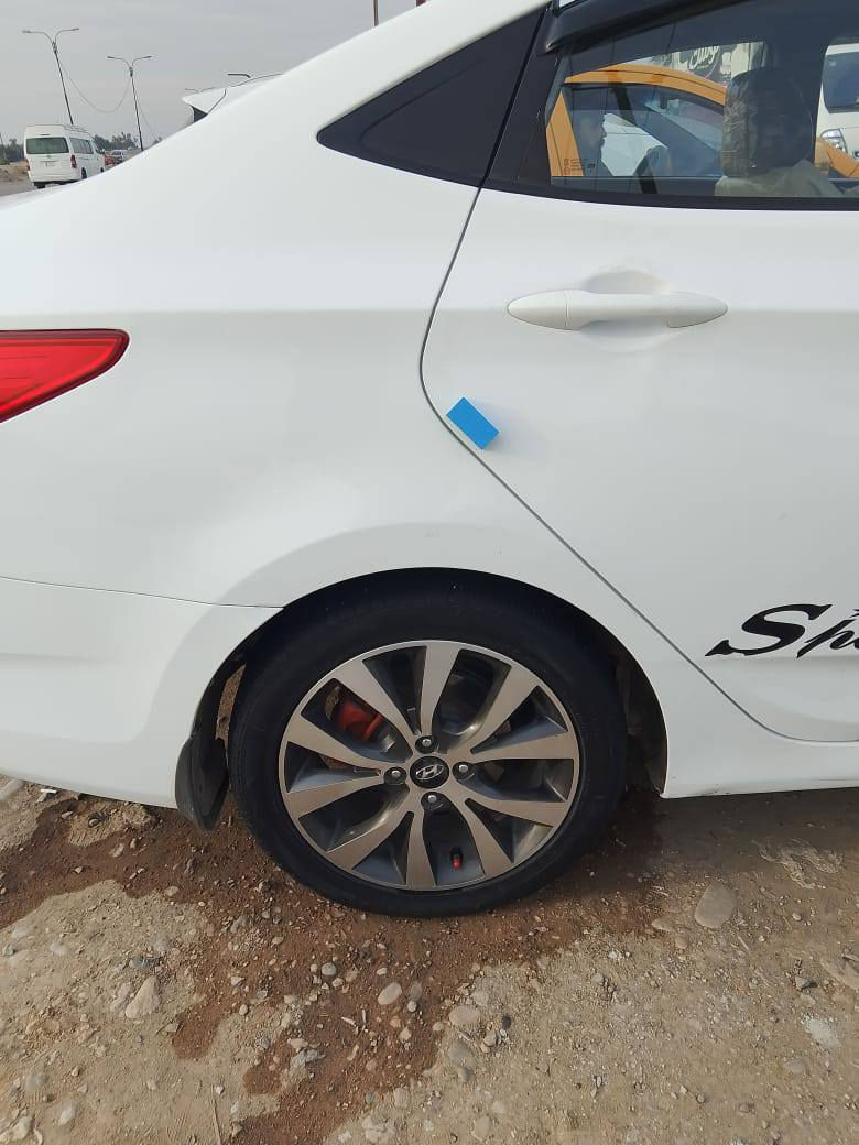 للبيع 
اكسنت خليجي موديل 16 
محرك 1600
مكان بغداد 
رقم***********
سعر 110
سياره نضيفه جدا 
بيها دوسات صبغ فقط
