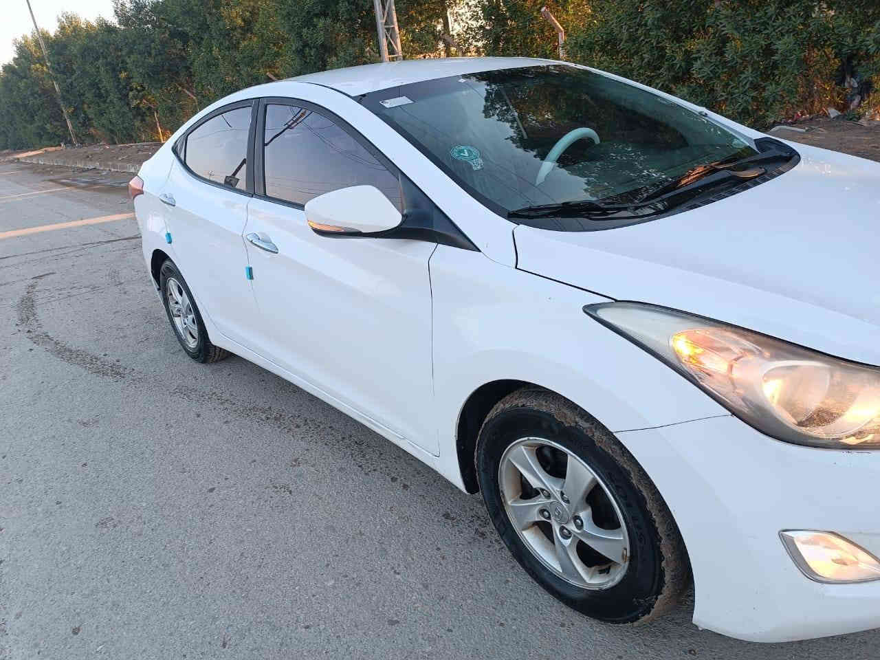 السلام عليكم
#الالنتر2014اصل_بانزين
#دخول_جديد_طك_كارتون_زيرو
ادوات ادوات 
كصة جنطه 
محرك حداديه فول مال الشركه 
دخول جديد كارتون 
وكالة بـ اسم المشتري 
تبريد ثلج 
تخم تايرات
كير محرك مكفول
تحكم ستيرن 
السياره جاهزه مال جناي مابيه نقص برغي 
#السعر_53_ورقه_وبيه_مجال
للاتصال//***********
#المكان_ذي_قار_قضاء النصر
