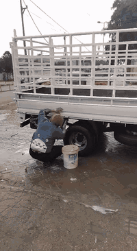 فحل مسكر موديل 13 السيارة جديدة محرك وكير وكسن كفاله وتخم تاير جديد تبريد ثلج عنوان  محجر بوري تفصال  تخم تاير امامي وخلفي شاشه كامرة السعر 130وبيها مجال بصيط ***********ابو امير البديري
