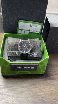 سيرتينا اوتماتيك دي ديت  قياس ٤٠ كلاسيك  جديدة  كامل مرفقات  ٥٠٠ دولار...