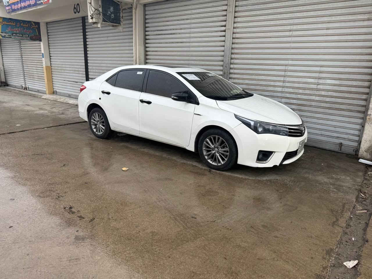 جاملغ وباب صبغ وبوند مبدل باصلي بيها داخل بل براكيت بس
فول مواصفات ٢٠١٥ محرك ١٨مامفتوح مكاني موصل 
*********** موصل, نينوى
