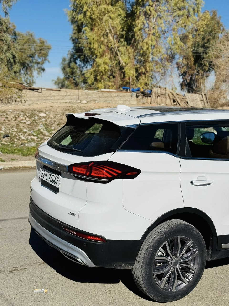 سلام و عليكم اخوان سيارة جيلي ازكاره من شركة باجكير شركة جيهان سياره ضمان شركة بيها سياره فول مواصفات واحد على واحد دبل اكسل بيها كثير مواصفات 
بانوراما
ترحيبي
بصمه
حساسه 
رادار 
كاميره 5 
هوايه مواصفات بيها بعد 
كلين تايتل 
موديل 2023 
ماشي 53 الف
سعر 145 ورقة سعر نهاي مع احترام و تقديري

***********
***********
