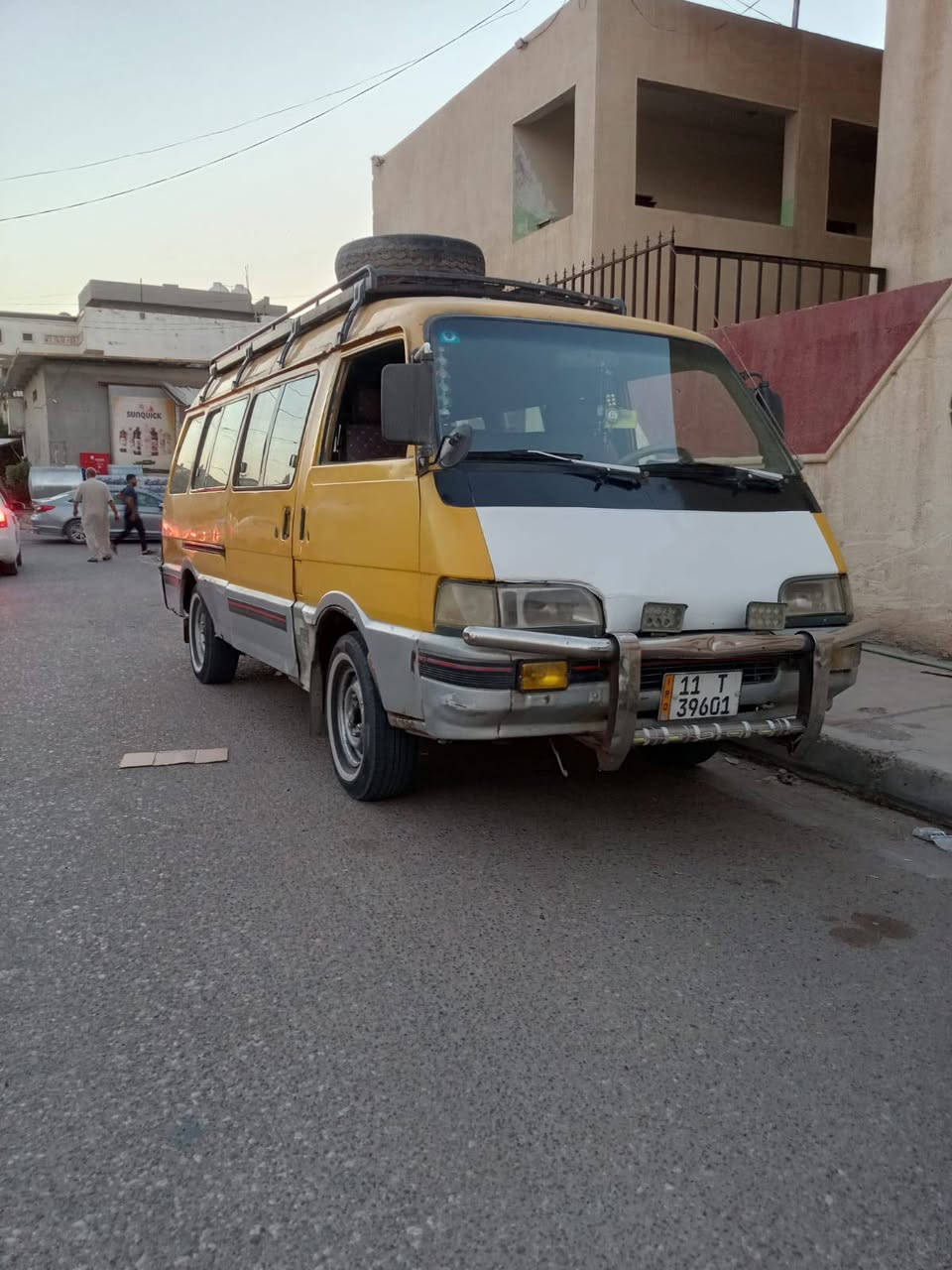 اهسلام عليكم شباب اسيا موديل 95 سنويه بسمي بغداد محرك 3 لاف محرك كير خير من الله سياره جاهزه دوشمه جديده سعر 35-مكاني ابو غريب حمدانيه ***********------***********
