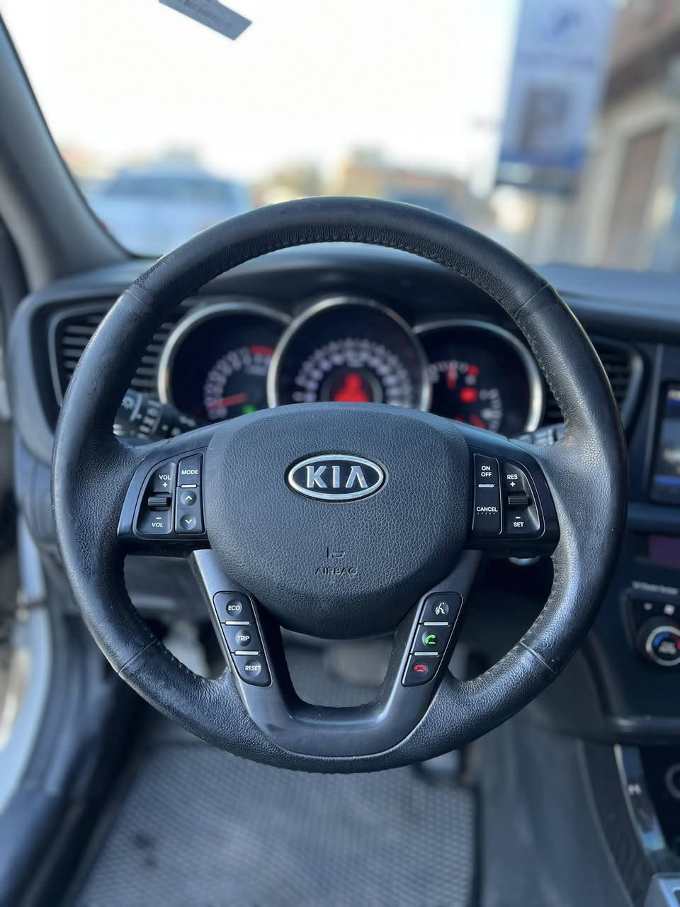 عرض لاقوة الابالله ربي يبارك 🤍🔥

معرض عدي لاستيراد السيارات 

✅ نوع : كيا اوبتما 

✅موديل : 2011

✅محرك : 20 الاصلي 

✅ماشيا : 78 الف km👋🏎️

✅ لون : ابيض لولي 🤍🏅

كمليات كما موضح في الصور 

وسياره خاليه من القص وقشره وسوس 

وكربون موجوده بالكشف ومعاك من ورشه لي 10 

_______________

✅ الاستفسار اكثر اتصل او تواصل على الوتس 

                              هاتف : 0944523718☎️

✅ مكانها : تاجوراء بير الأسطى ميلاد 📍


**إذا كنت صاحب هذا الإعلان وتريد حذفه لأي سبب، رجاءا أرسل رسالة إلى الدعم الفني**