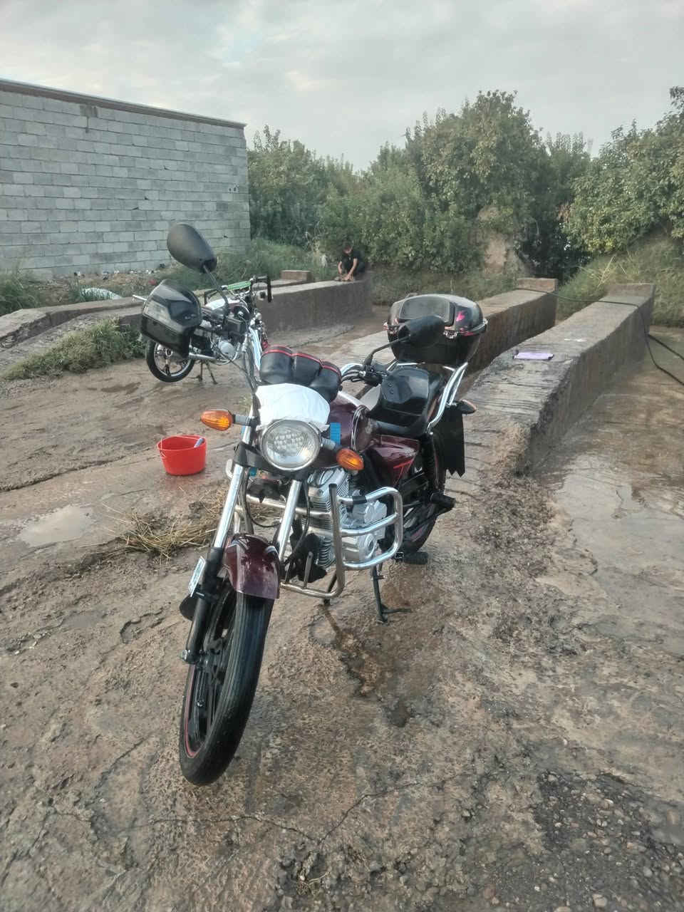 دراجه ارنوب مديل 2020شخط مامشخوط مكفول كفاله عامه من التاير لتاير الدراجه بلاديه كامله ومكفوله مابيها اي نقص غير مراه وحده اليمنئ بريكات امامي وخلفي وكهربائيات كلها شغاله لايت ثلجي عالي  وناصي مكاني السحاقي العكسه السعر مليون و100وبي مجال بسيط الستفسار ع هاذا الرقم ***********
