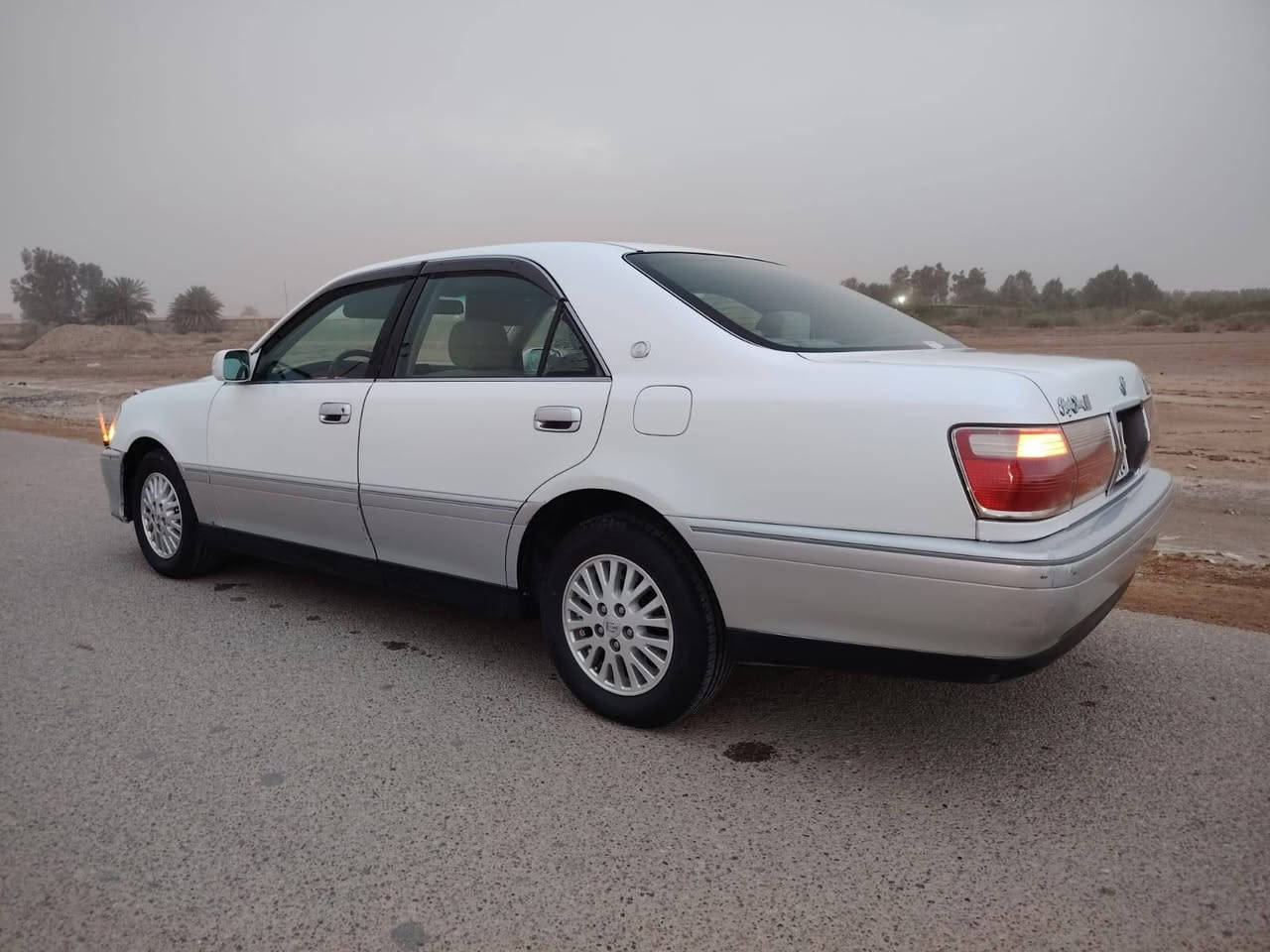 السلام عليكم ملكه موديل 2000 رقم انكليزي  مكينه ففتي 2500 مكفوله من الصبغ والضربه والخياس تحويل مباشر السياره بأسمي سنويه لغاية 2029 تنتهي  السعر ١٣٠ مكان السياره ذي قار الفظليه للاتصال ***********
