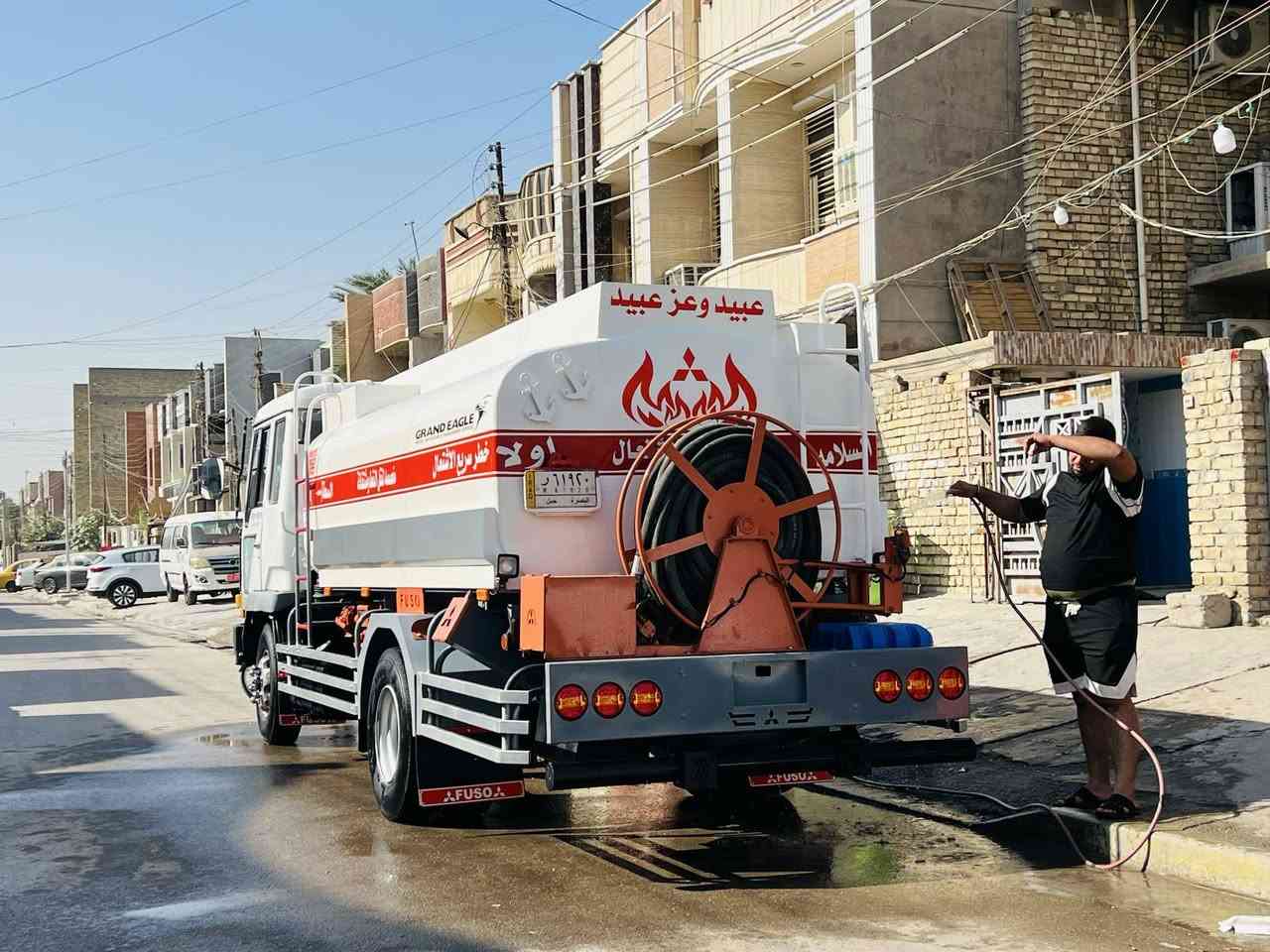 سياره فوسه سلامة سبعه ونص قبغها ثمانيه وميه تعمير جديد السعر ١٧٠ورقه وبيها مجال للطيبين رقم تلفون ***********
