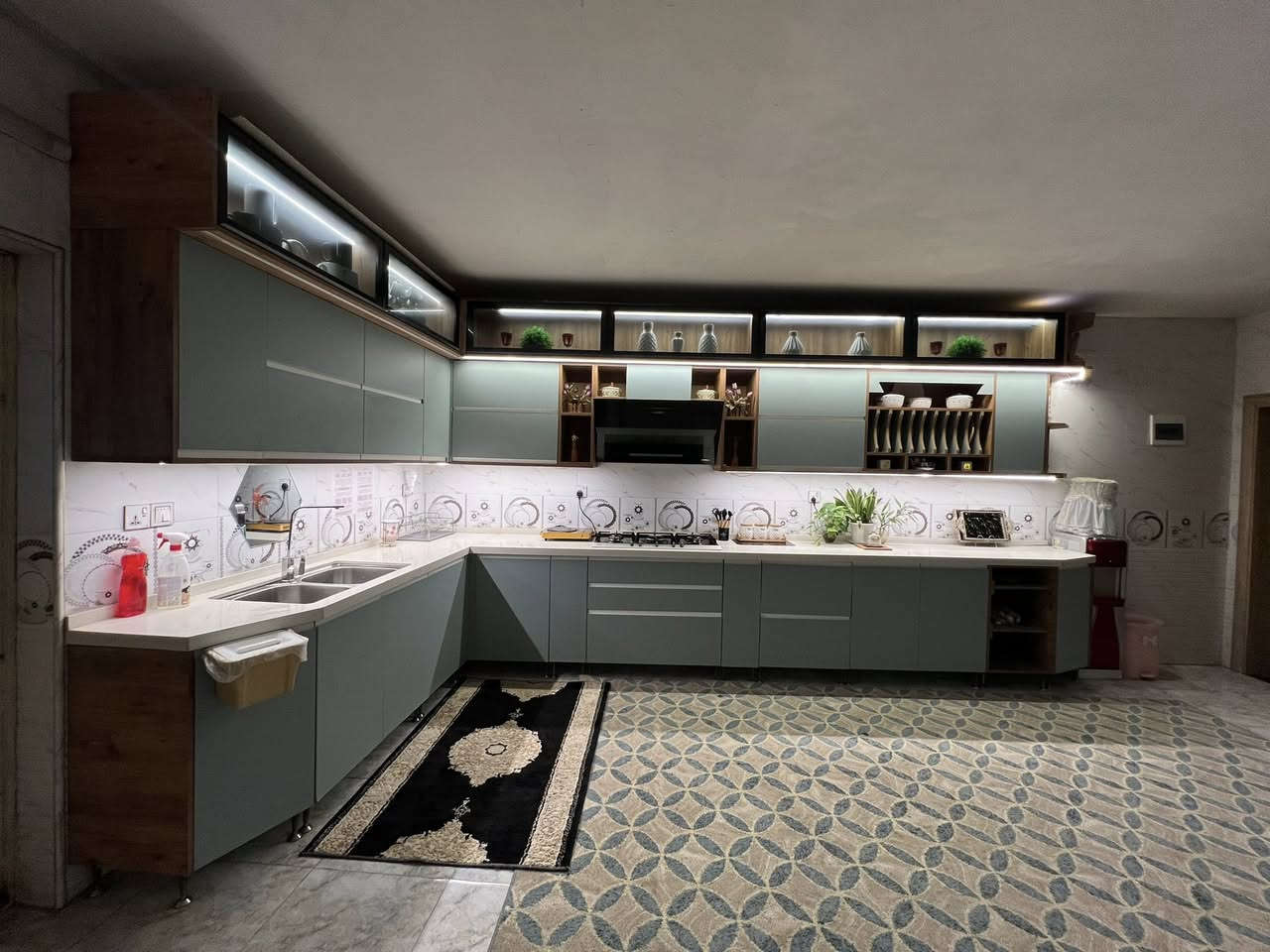 كاونتر استعمال قليل كامل مع الاجهزة ما عدى الغسالة والمجمدة


**إذا كنت صاحب هذا الإعلان وتريد حذفه لأي سبب، رجاءا أرسل رسالة إلى الدعم الفني**